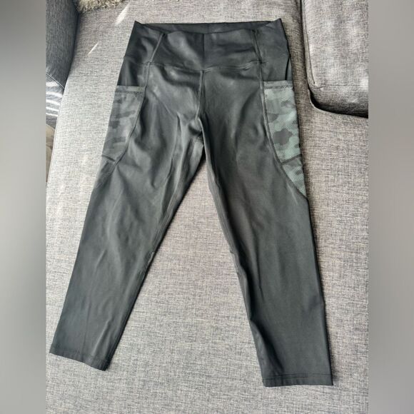 Zyia Active Women Capri Size 12 - Picture 8 of 8